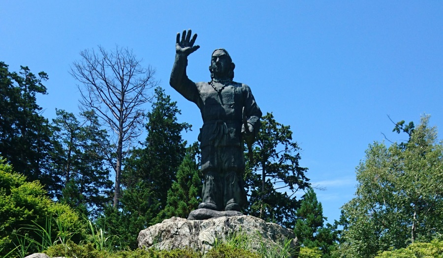 三峯神社日本武尊像